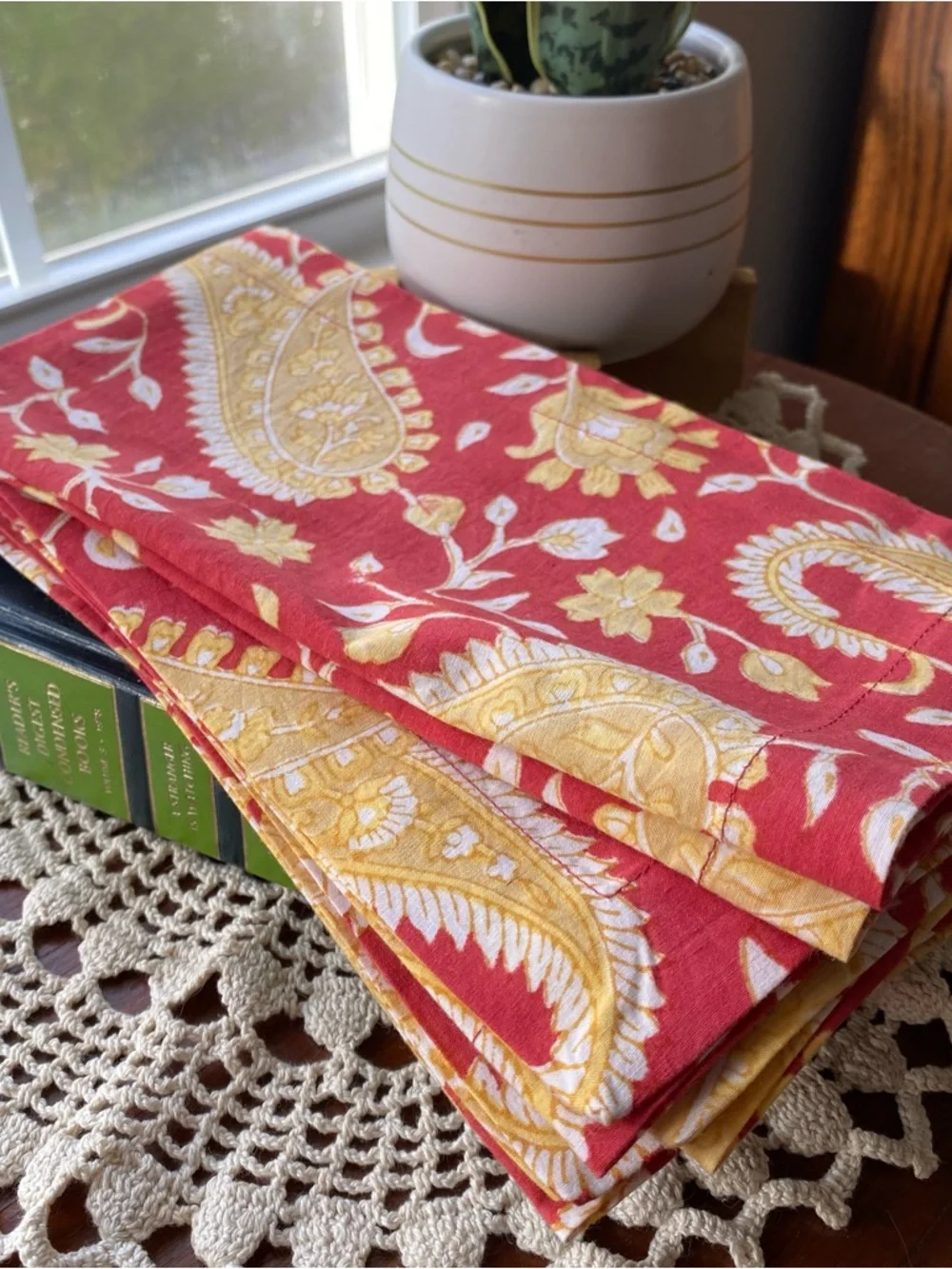 Pottery Barn Cloth Table Napkins 100% Cotton Set of 4 NEW!